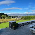 Luxury Vacation On The Ring Of Kerry-wild Atlantic Way With Mountain & Sea Views - 10 Minute Drive To & Dooks Golf Course-5 Minute Walk To Village Hébergement de vacances *