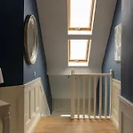 Castle View House - Luxury Coastal Retreat - Ring Of Kerry - Wild Atlantic Way - Sleeps 12 - Sea And Mountain Views Semesterbostad *