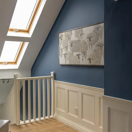 Castle View House - Private Vacation With Mountain & Sea Views - 5 Min Walk To Village - 10 Min Drive To Rossbeigh & Dooks Golf Course - On The Ring Of Kerry-wild Atlantic Way * 글렌비
