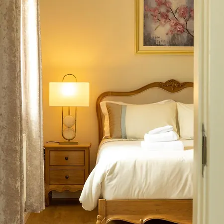 Luxury Vacation On The Ring Of Kerry-wild Atlantic Way With Mountain & Sea Views - 5 Min Walk To Village - 10 Min Drive To Rossbeigh & Dooks Golf Course Сasa de vacaciones