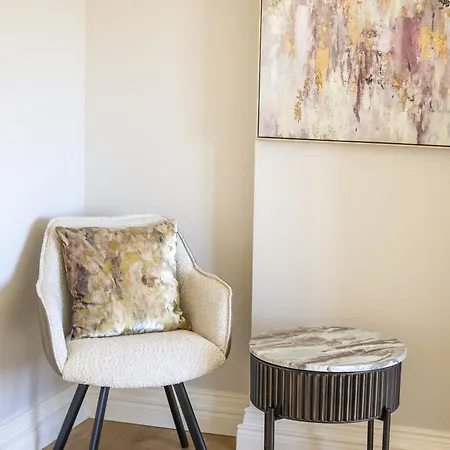 Luxury Vacation On The Ring Of Kerry-wild Atlantic Way With Mountain & Sea Views - 5 Min Walk To Village - 10 Min Drive To Rossbeigh & Dooks Golf Course * Glenbeigh