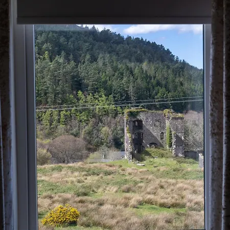 Castle View House - Private Vacation With Mountain & Sea Views - 5 Min Walk To Village - 10 Min Drive To Rossbeigh & Dooks Golf Course - On The Ring Of Kerry-wild Atlantic Way 펜션 글렌비