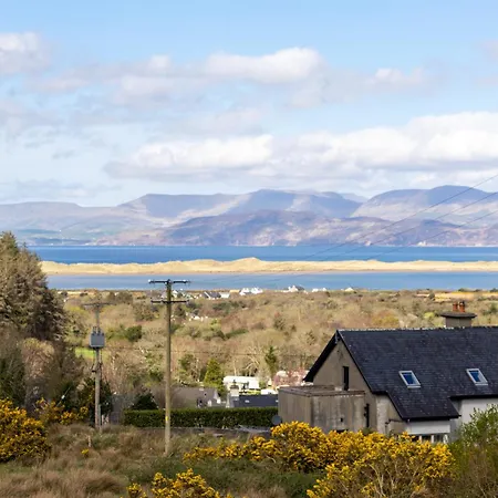 Casa de Férias Castle View House - Luxury Coastal Retreat - Ring Of Kerry - Wild Atlantic Way - Sleeps 12 - Sea And Mountain Views
