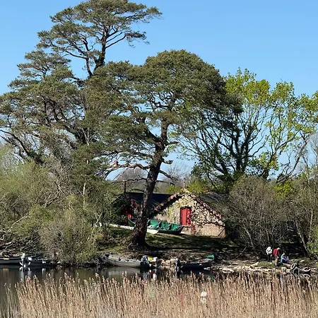 Luxury Vacation On The Ring Of Kerry-wild Atlantic Way With Mountain & Sea Views - 5 Min Walk To Village - 10 Min Drive To Rossbeigh & Dooks Golf Course Glenbeigh