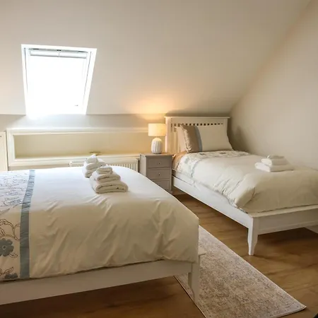 Luxury Vacation On The Ring Of Kerry-wild Atlantic Way With Mountain & Sea Views - 5 Min Walk To Village - 10 Min Drive To Rossbeigh & Dooks Golf Course Tatil Evi Glenbeigh