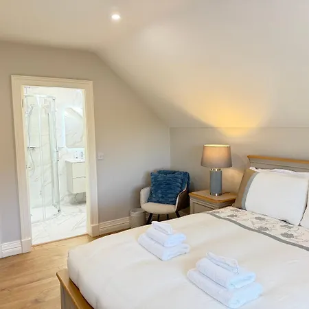 Luxury Vacation On The Ring Of Kerry-wild Atlantic Way With Mountain & Sea Views - 5 Min Walk To Village - 10 Min Drive To Rossbeigh & Dooks Golf Course Glenbeigh