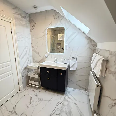 Tatil Evi Luxury Vacation On The Ring Of Kerry-wild Atlantic Way With Mountain & Sea Views - 5 Min Walk To Village - 10 Min Drive To Rossbeigh & Dooks Golf Course