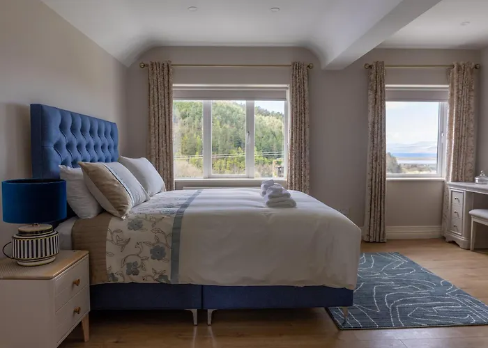 Castle View House -Luxury 7 Bedroom Property In Glenbeigh On The Ring Of Kerry-Wild Atlantic Way With Mountain & Sea Views - Close To Beach & Dooks Golf Course Hébergement de vacances *