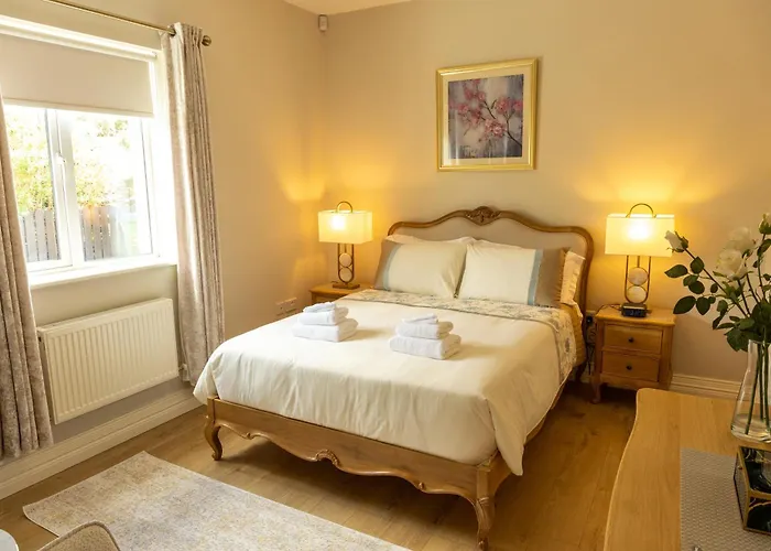 Hébergement de vacances Castle View House -Luxury 7 Bedroom Property In Glenbeigh On The Ring Of Kerry-Wild Atlantic Way With Mountain & Sea Views - Close To Beach & Dooks Golf Course Glenbeigh