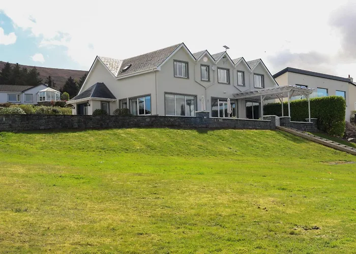 Castle View House -Luxury 7 Bedroom Property In Glenbeigh On The Ring Of Kerry-Wild Atlantic Way With Mountain & Sea Views - Close To Beach & Dooks Golf Course
