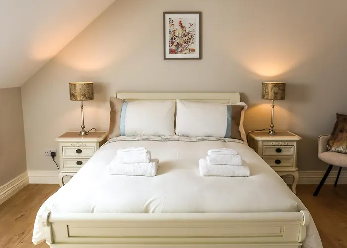 Castle View House -Luxury 7 Bedroom Property In Glenbeigh On The Ring Of Kerry-Wild Atlantic Way With Mountain & Sea Views - Close To Beach & Dooks Golf Course