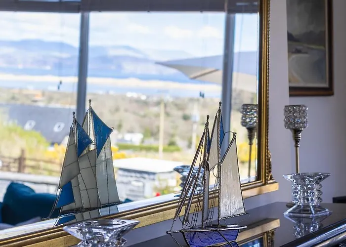 Castle View House -Luxury 7 Bedroom Property In Glenbeigh On The Ring Of Kerry-Wild Atlantic Way With Mountain & Sea Views - Close To Beach & Dooks Golf Course *