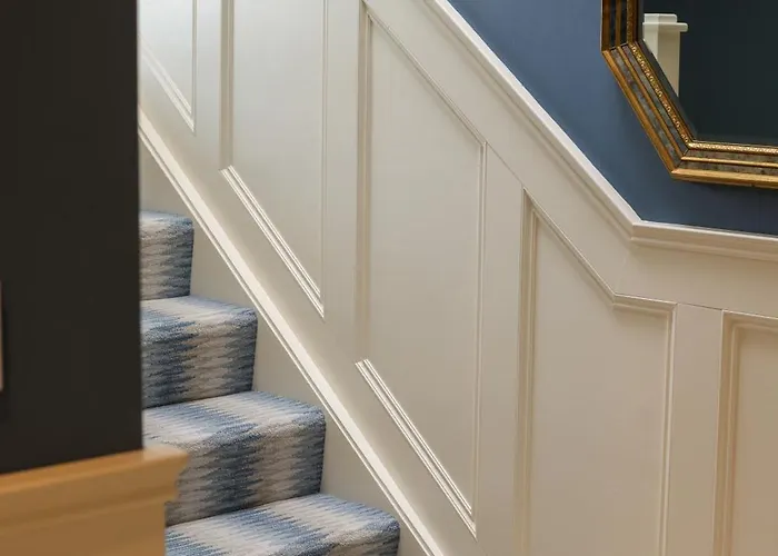 Castle View House -Luxury 7 Bedroom Property In Glenbeigh On The Ring Of Kerry-Wild Atlantic Way With Mountain & Sea Views - Close To Beach & Dooks Golf Course Glenbeigh