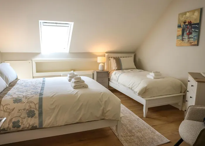 Castle View House -Luxury 7 Bedroom Property In Glenbeigh On The Ring Of Kerry-Wild Atlantic Way With Mountain & Sea Views - Close To Beach & Dooks Golf Course Hébergement de vacances Glenbeigh