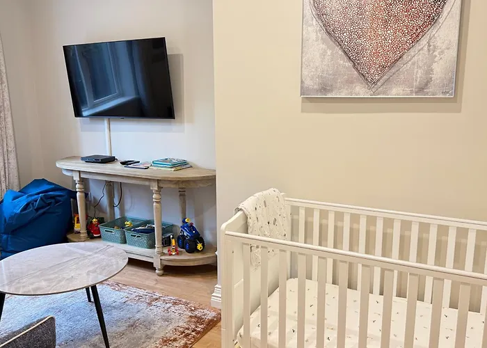 Castle View House -Luxury 7 Bedroom Property In Glenbeigh On The Ring Of Kerry-Wild Atlantic Way With Mountain & Sea Views - Close To Beach & Dooks Golf Course * Glenbeigh