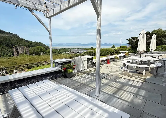 Castle View House -Luxury 7 Bedroom Property In Glenbeigh On The Ring Of Kerry-Wild Atlantic Way With Mountain & Sea Views - Close To Beach & Dooks Golf Course Hébergement de vacances